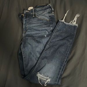 Universal Thread Jeans